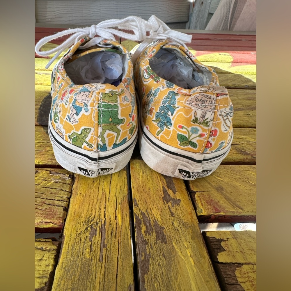 💛🌼Vans Alice in Wonderland Sneakers - Yellow - Picture 12 of 12